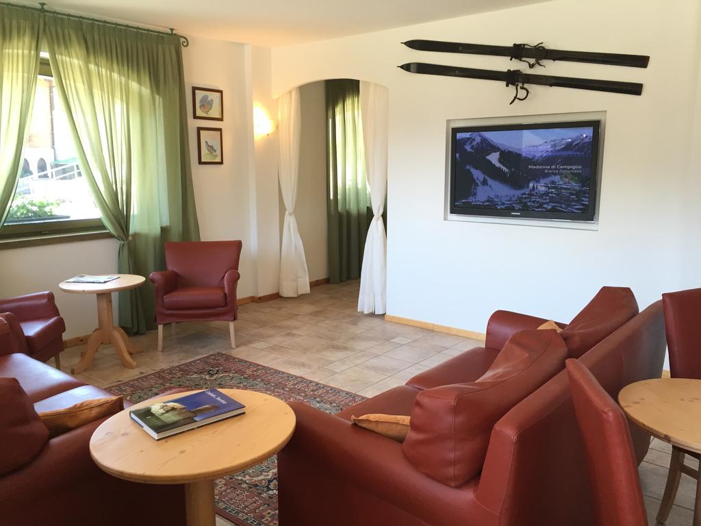 Rta Torre Del Brenta Aparthotel Madonna di Campiglio Luaran gambar